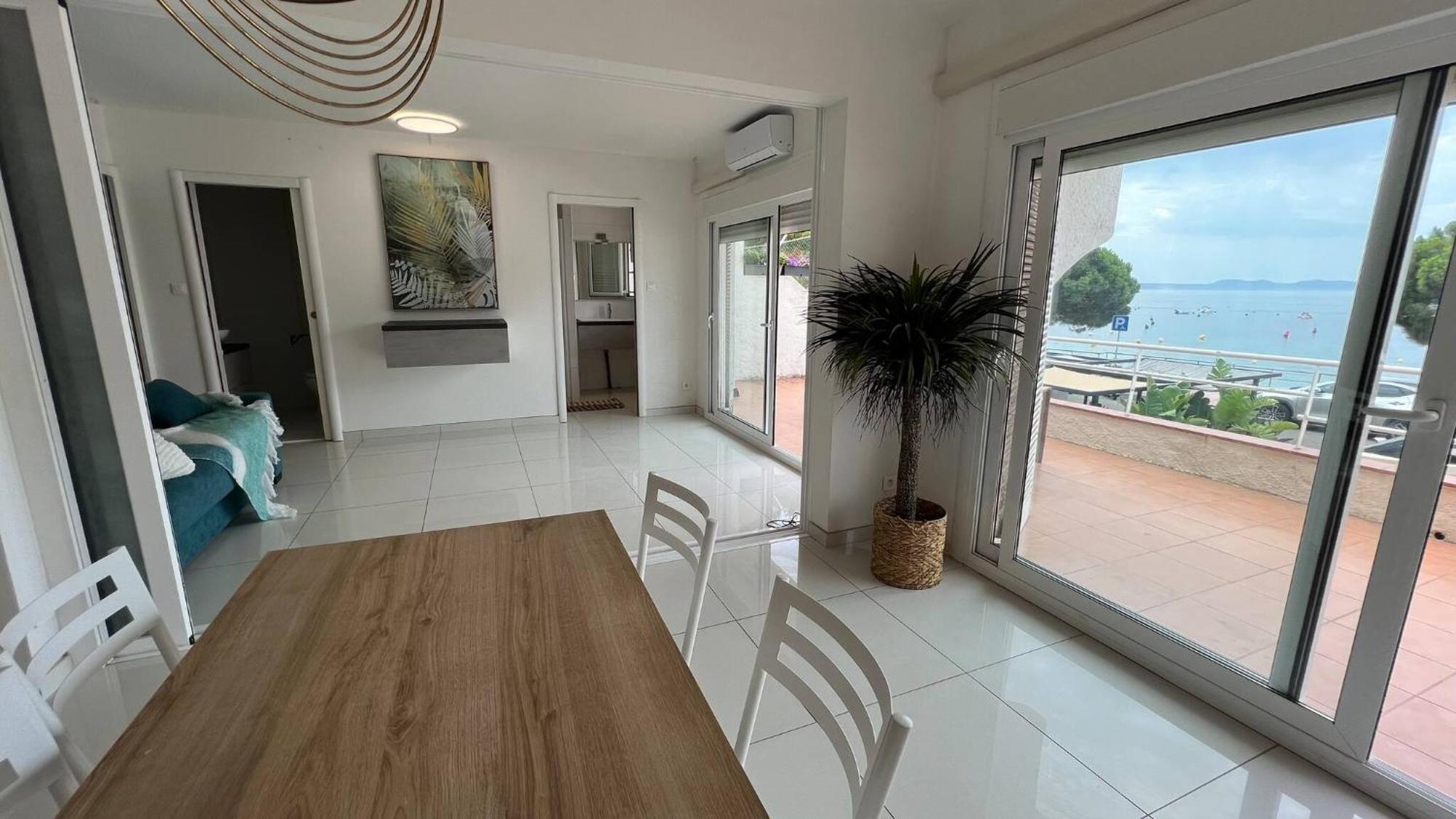 Precioso Apartamento Moderno En Primera Linea Del Mar Av-11 Ρόζες Εξωτερικό φωτογραφία